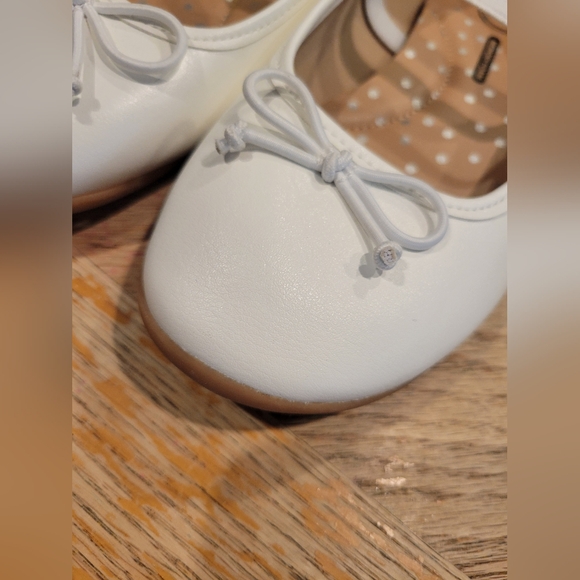 Wonder Nation Kids Off White Dress Shoes with Bow Nwot Size 1 - Picture 3 of 8
